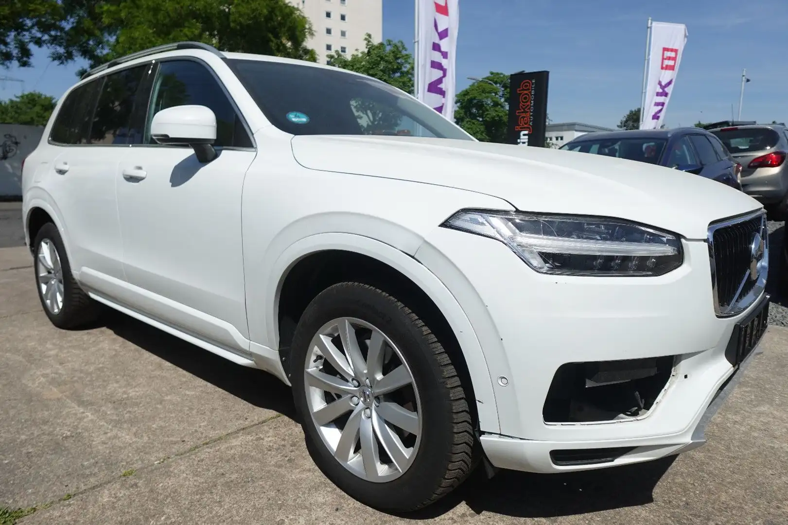 Volvo XC90 XC90 Momentum 2WD+BC+MFL+AUTOMATIK+7SITZE+ Blanc - 1