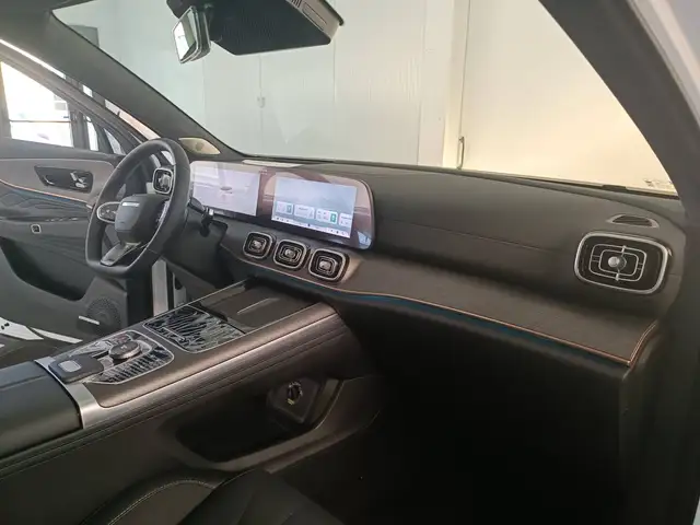 Jaecoo J8 view 10
