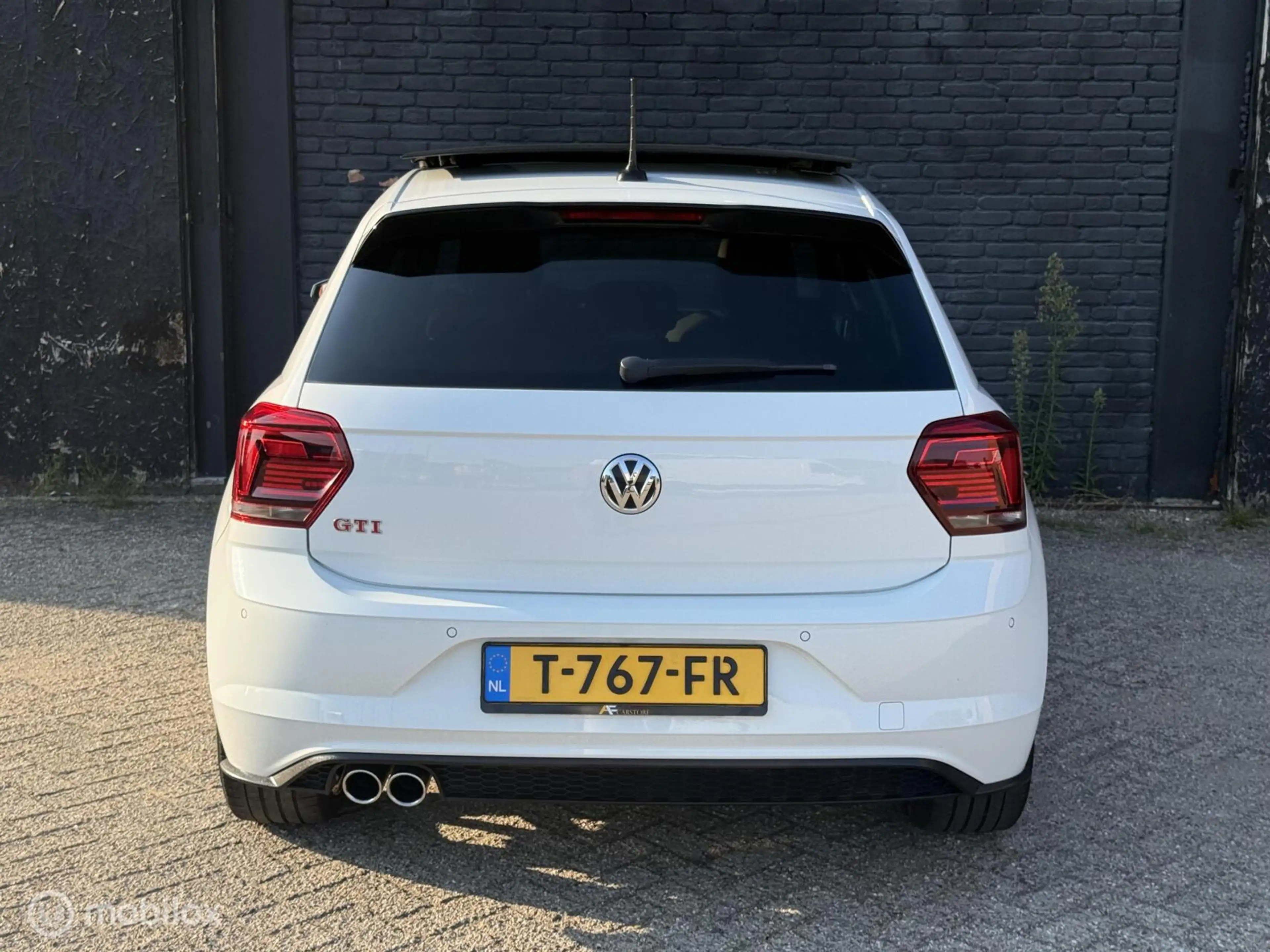 Volkswagen Polo GTI 2.0 TSI — photo 4
