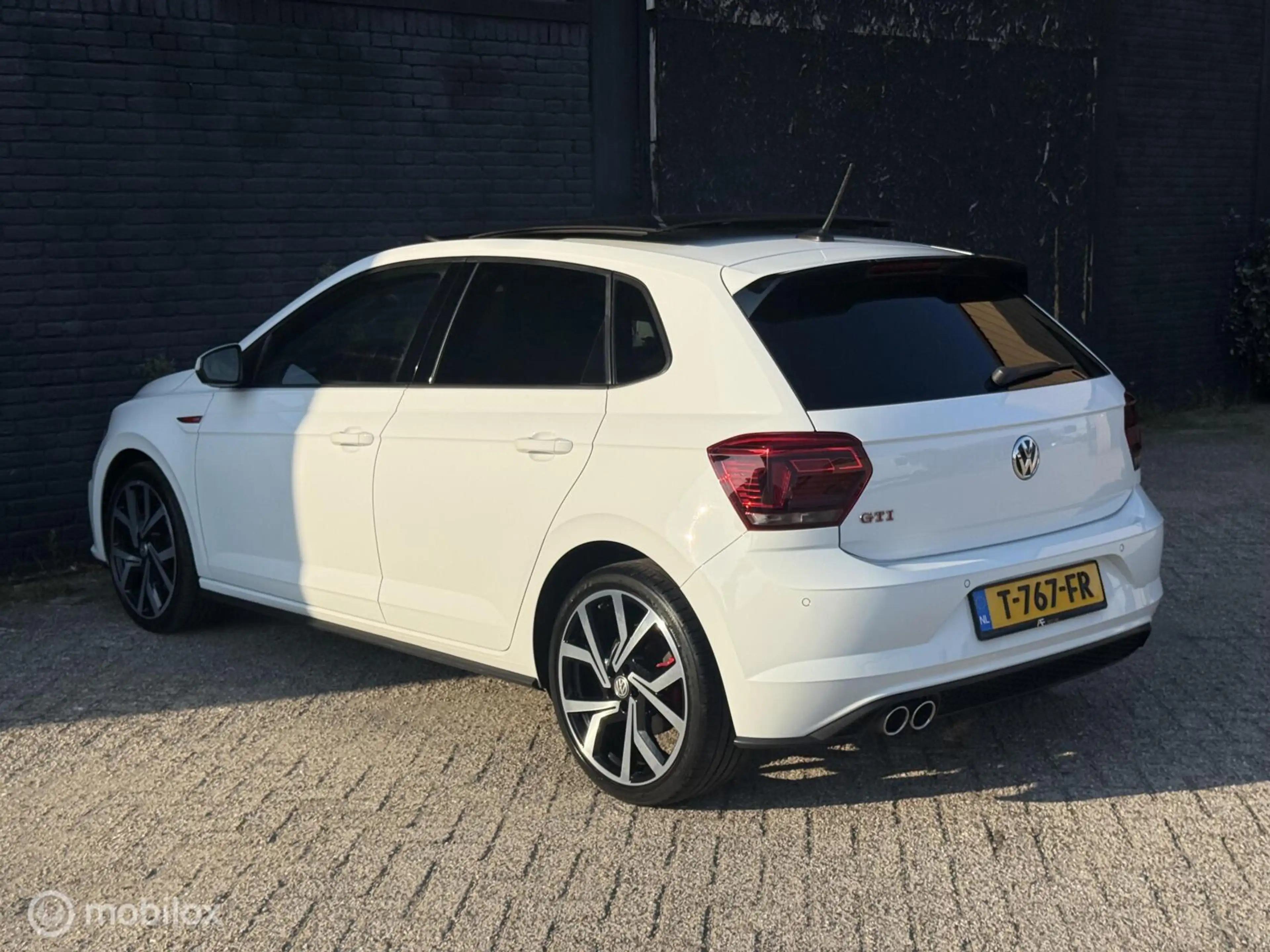 Volkswagen Polo GTI 2.0 TSI — photo 5