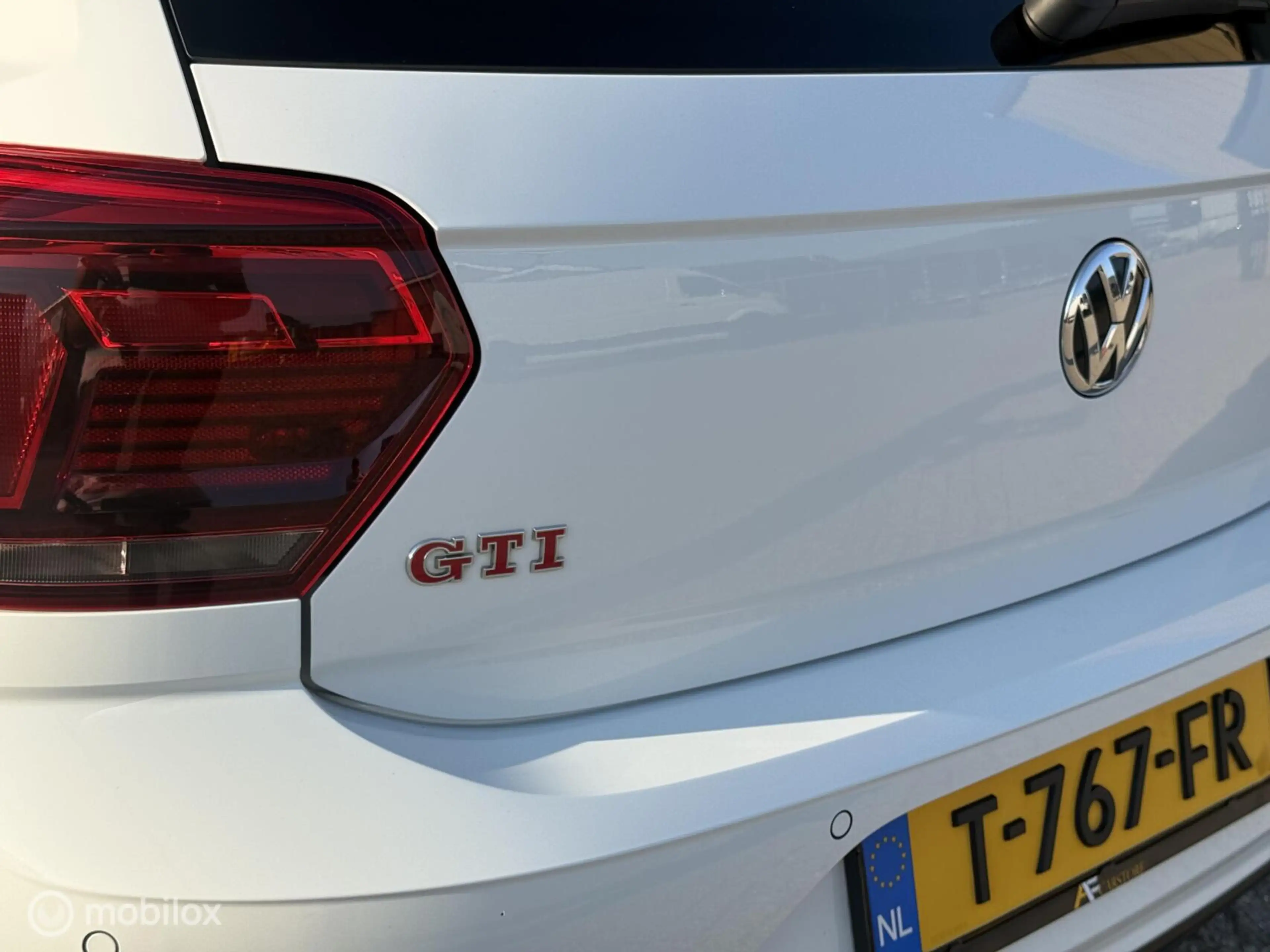 Volkswagen Polo GTI 2.0 TSI — photo 9