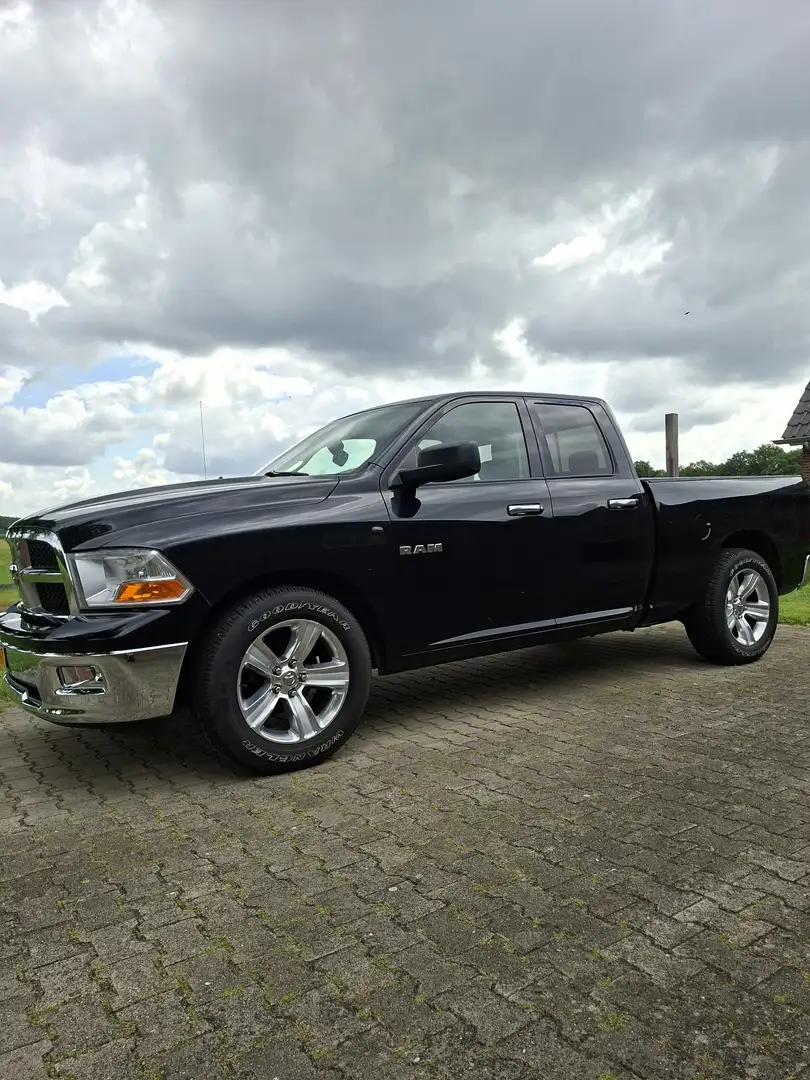Dodge RAM 1500  2wd 4.7 V8 Marge Zwart - 1