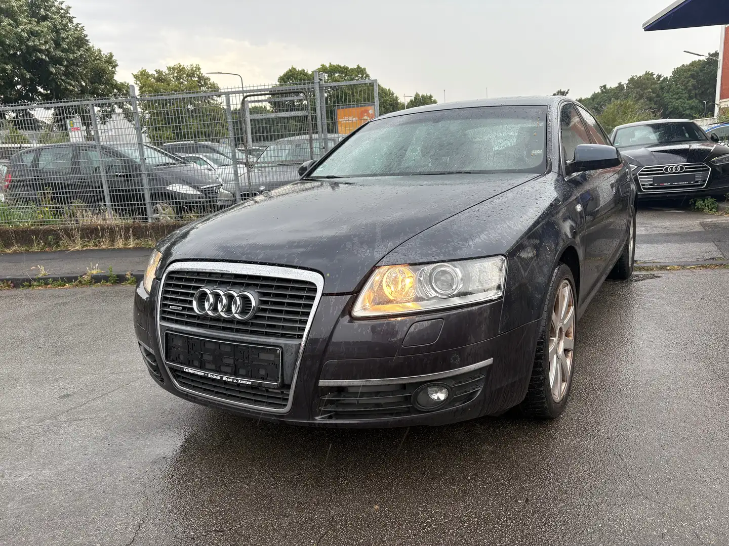 Audi A6 2.7 TDI quattro (132kW) AUTOMATIK LEDER 09/25 Grau - 1