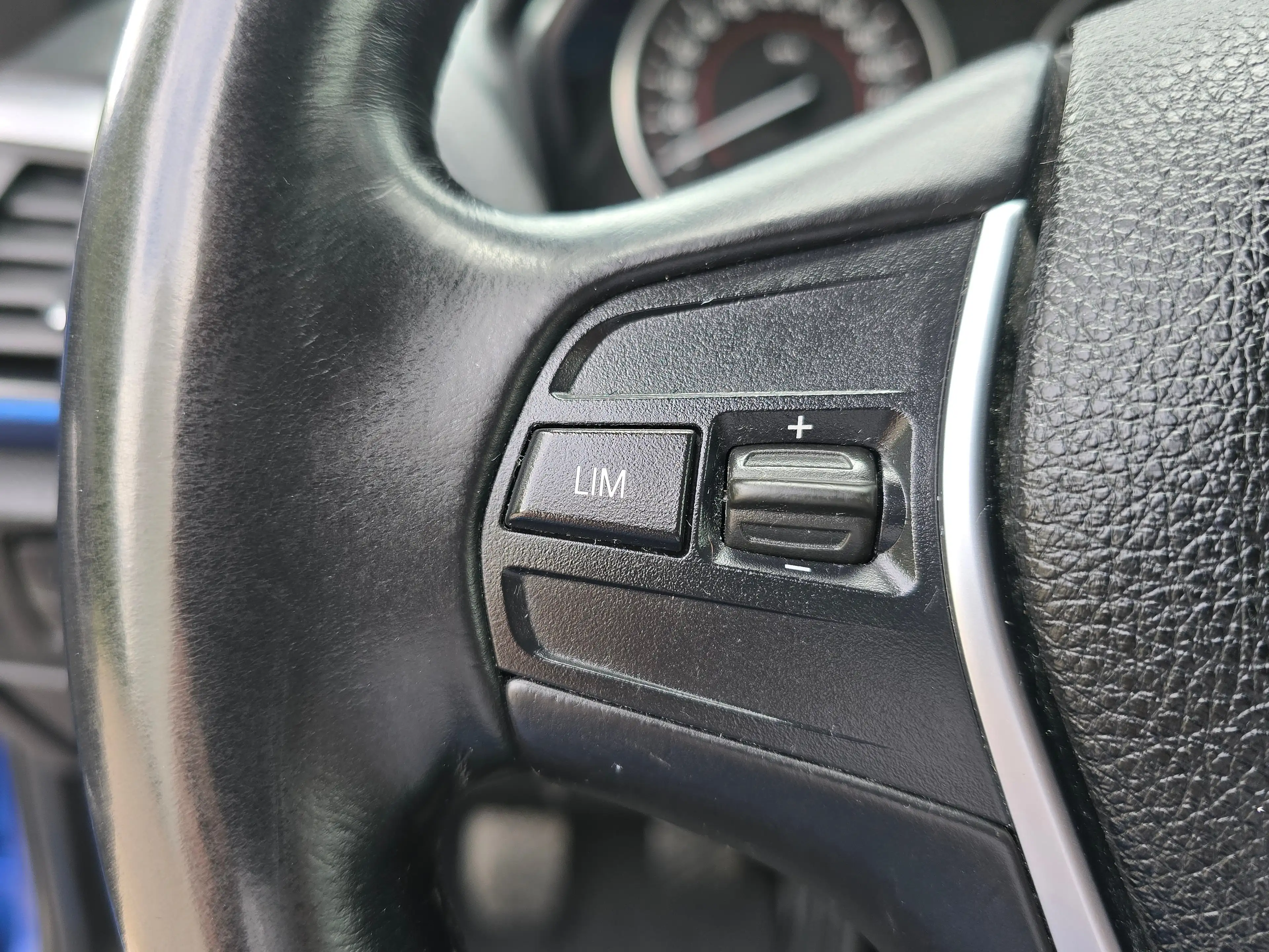 BMW 125 i Top* Kredit* M Paket* Navi* Tempomat*  Gepflegt* — photo 13