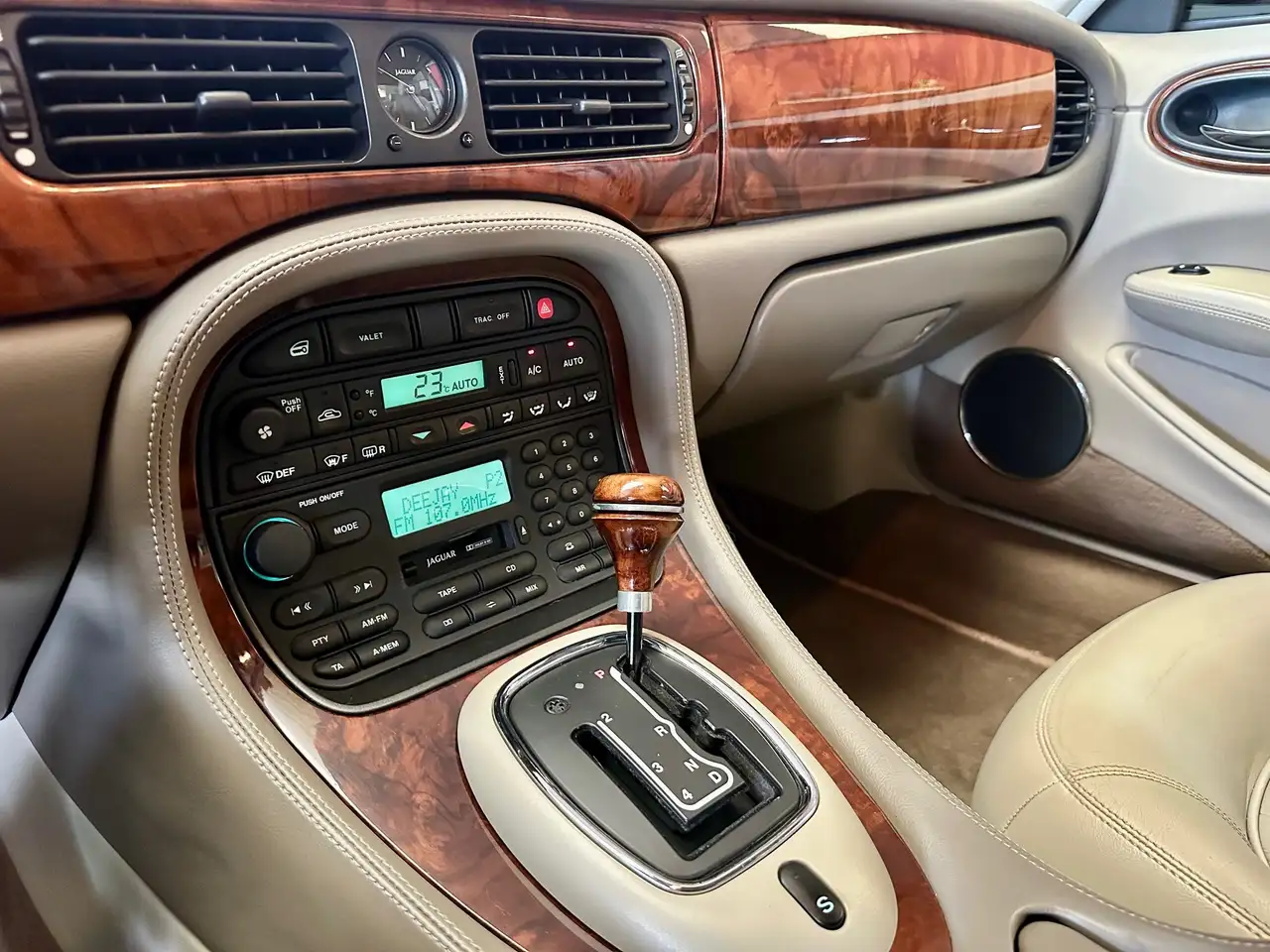 Jaguar XJ8 4.0 Executive, foto 7
