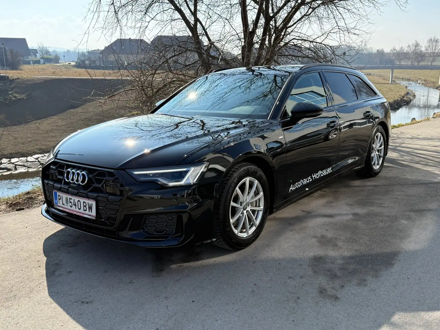 Audi A6 40 TDI S line Schwarz - 1