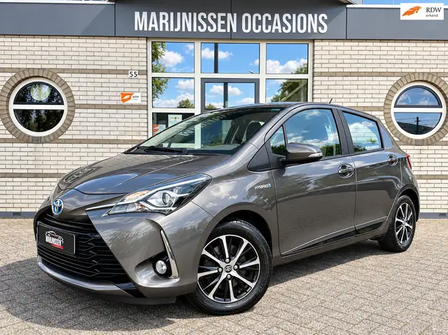 2018 Toyota Yaris in Grey for sale