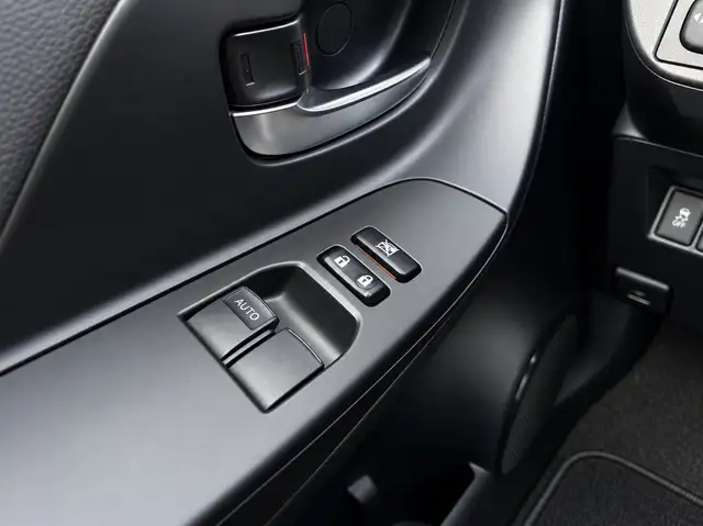 Toyota Yaris view 11