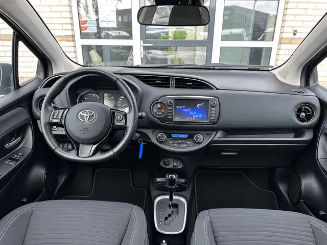 Toyota Yaris view 7