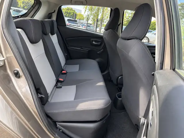 Toyota Yaris view 17