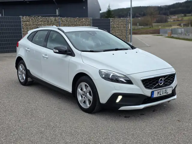 Volvo V40 Cross Country Kinetic/Tempomat/LED/Carplay