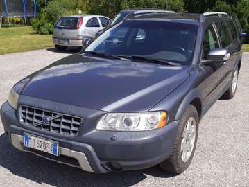 V70 XC II 2004 V70-XC 2.4 d5 Summum awd 185cv