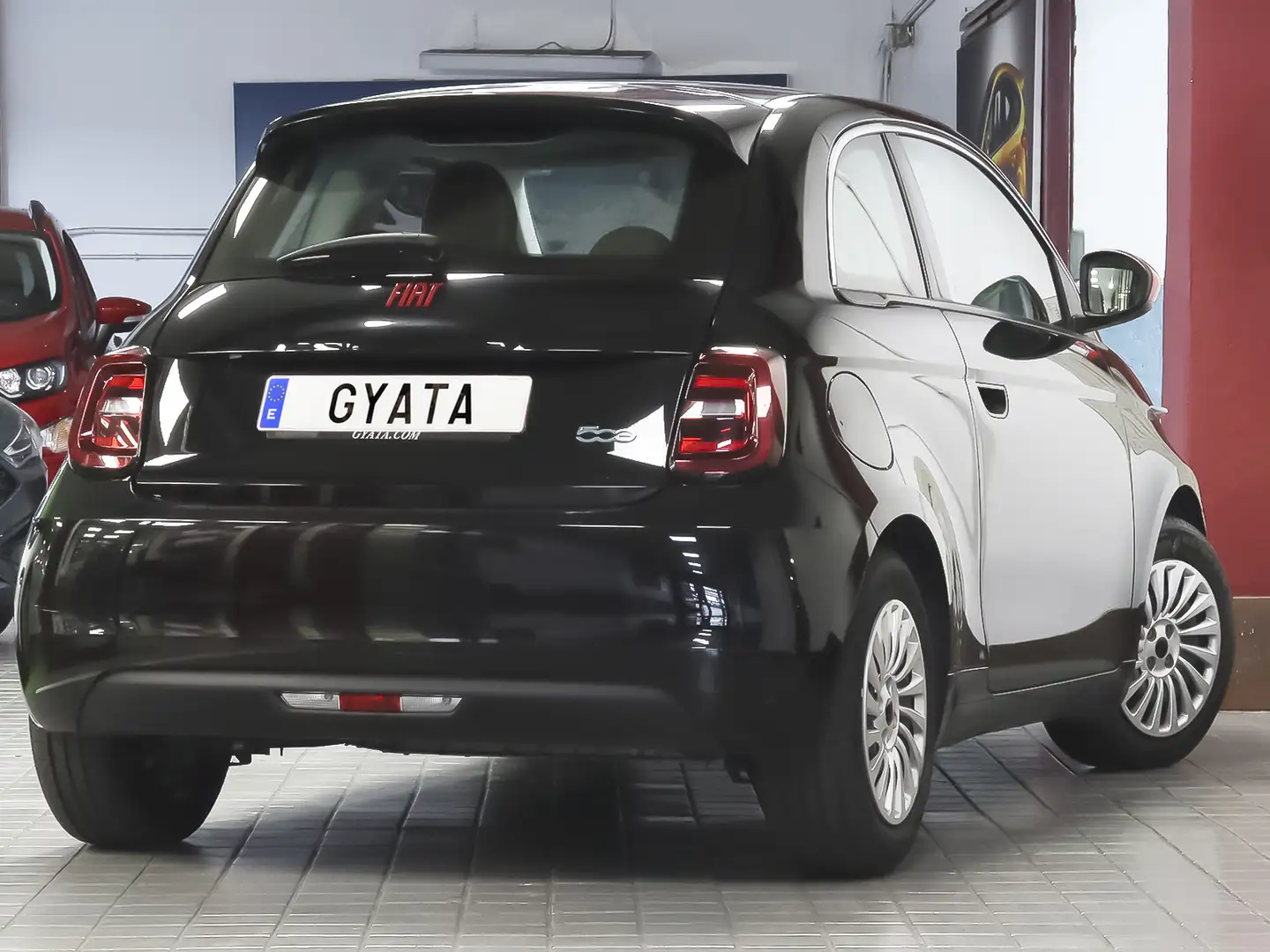 Fiat 500e Red 87KW Negro - 2