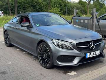 d Coupé Automatik | Matt ab Werk | designo Leder weinrot