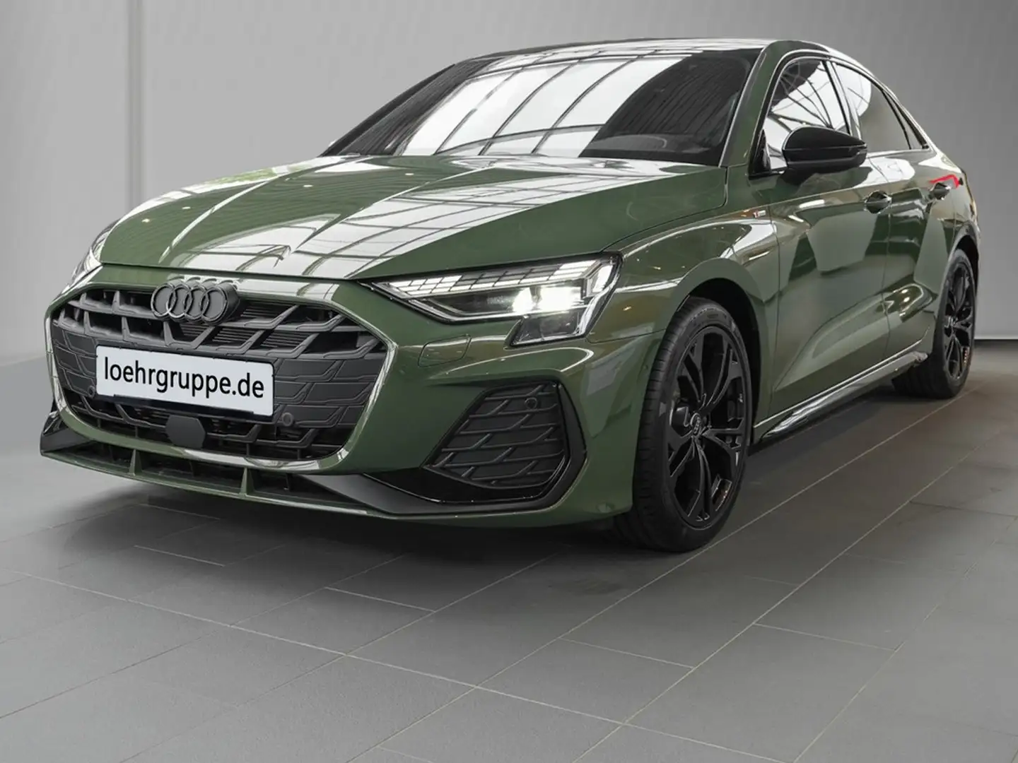 Audi A3 Lim 35 TFSI S line Verde - 2