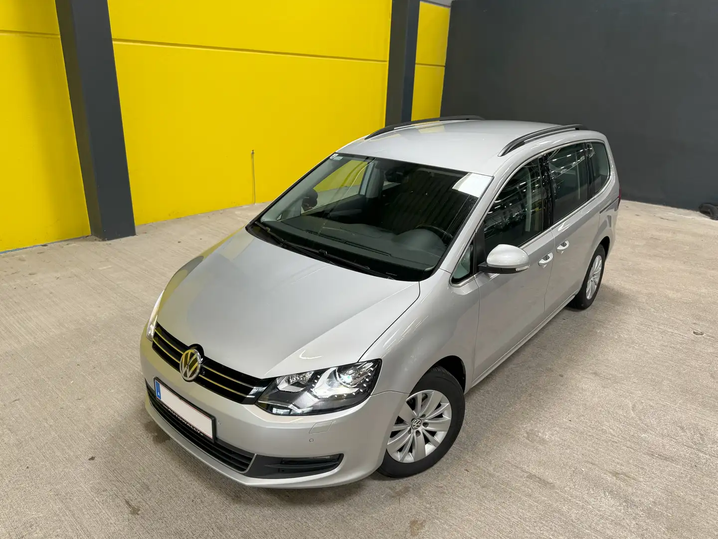 Volkswagen Sharan Sharan Comfortline SCR 2,0 TDI DSG Comfortline Silber - 1