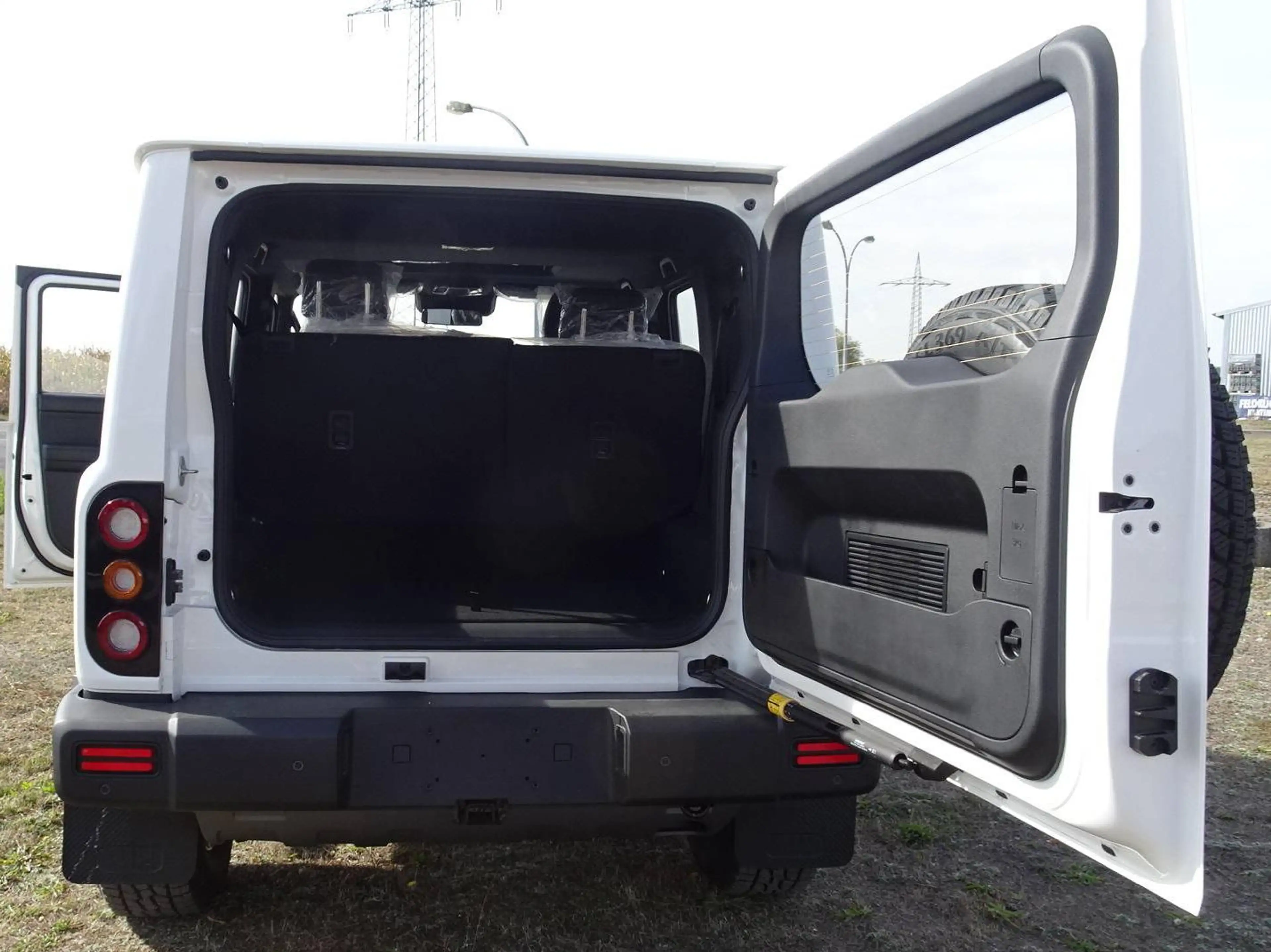 BAW 212 4WD/2.0 Diesel/8AT/360°/2,5t AHL .. er ist da! — photo 7