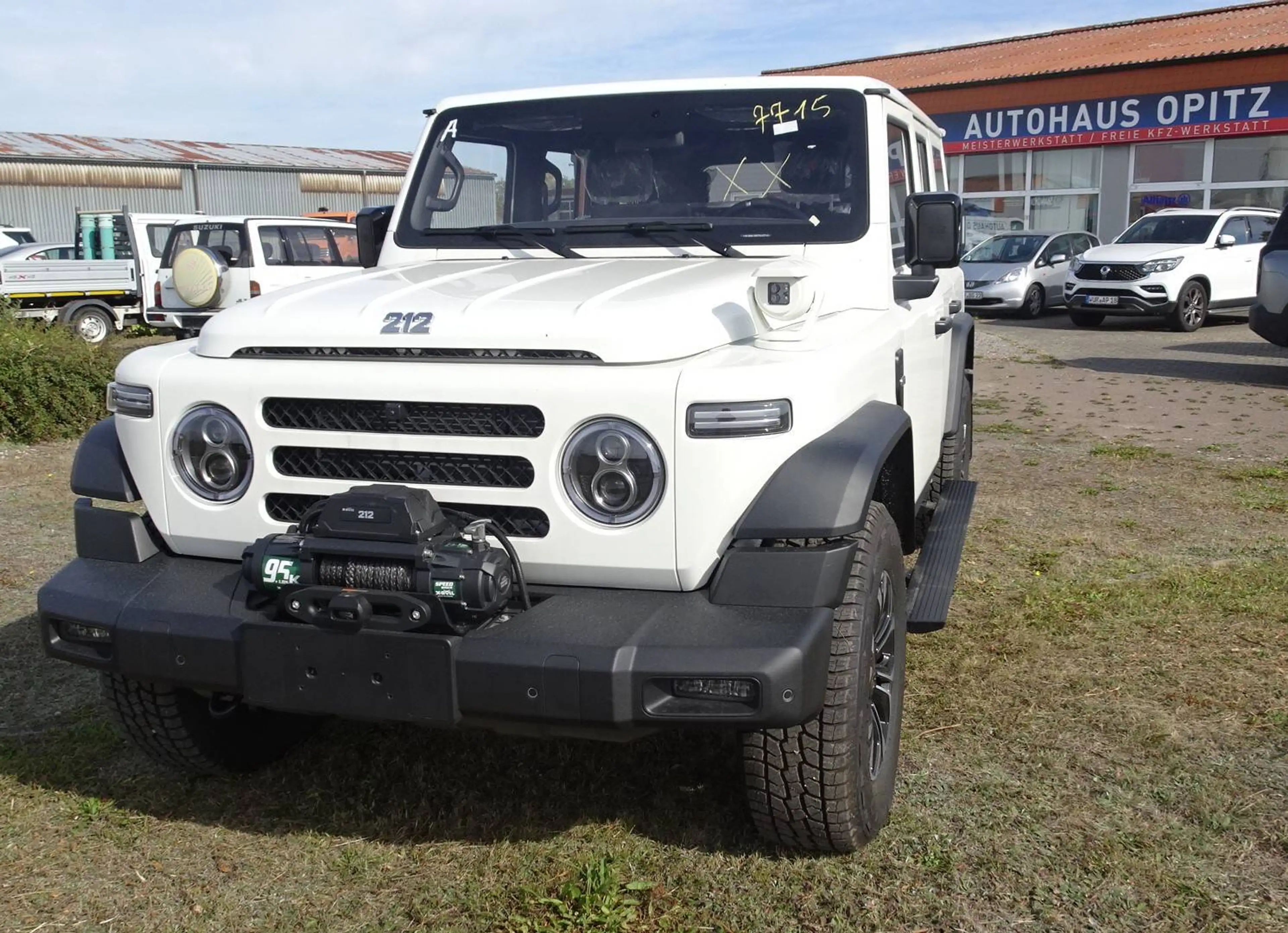 BAW 212 4WD/2.0 Diesel/8AT/360°/2,5t AHL .. er ist da!