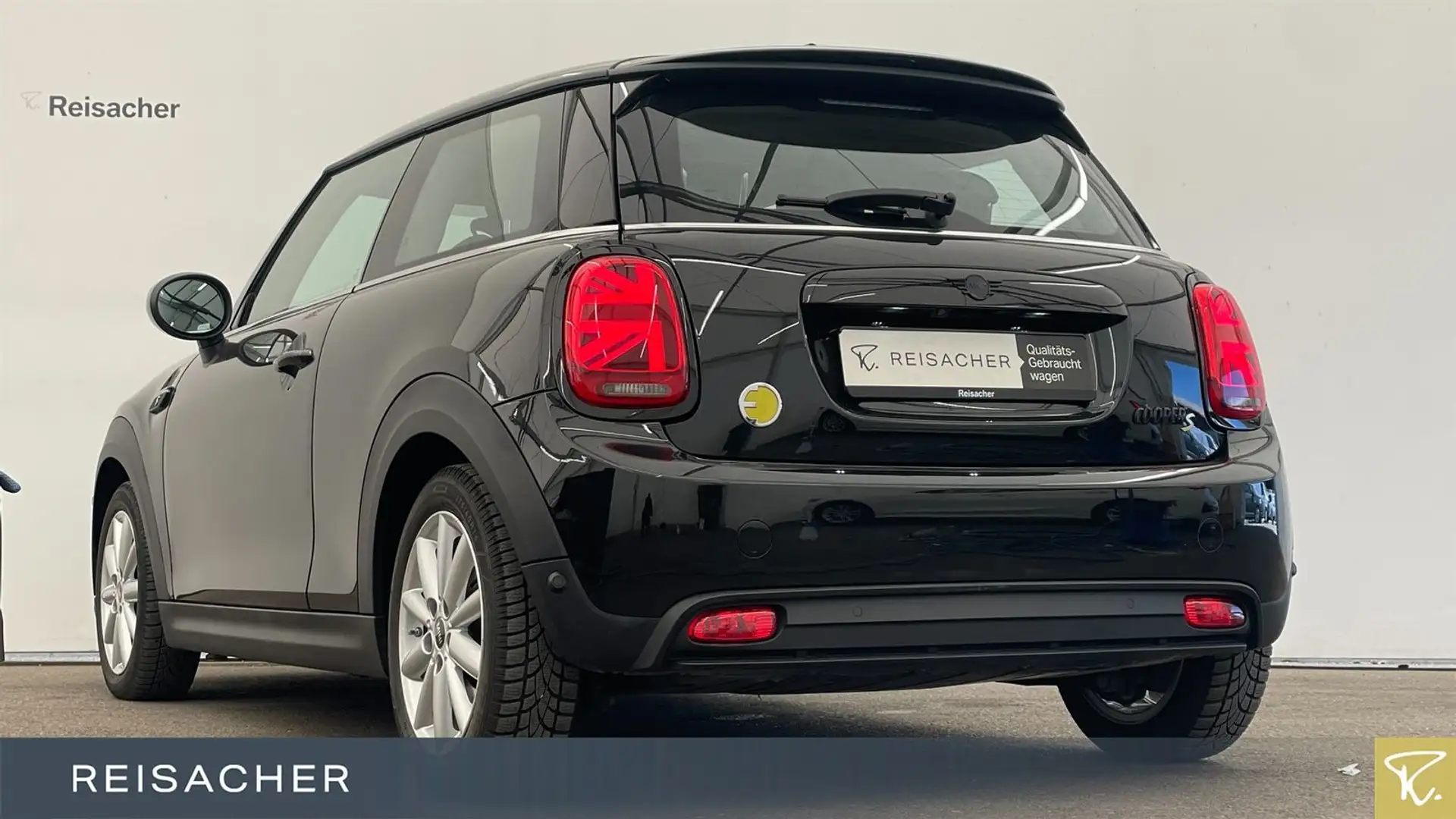 MINI Cooper SE ClassicTrim LED RFK PDC SHZ Navi 16"LM Schwarz - 2