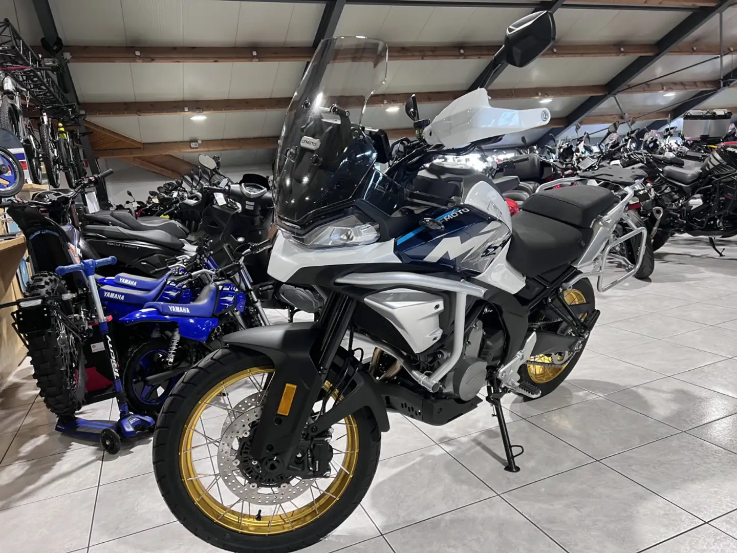 CFMOTO 700 MT ADV Blanc - 2