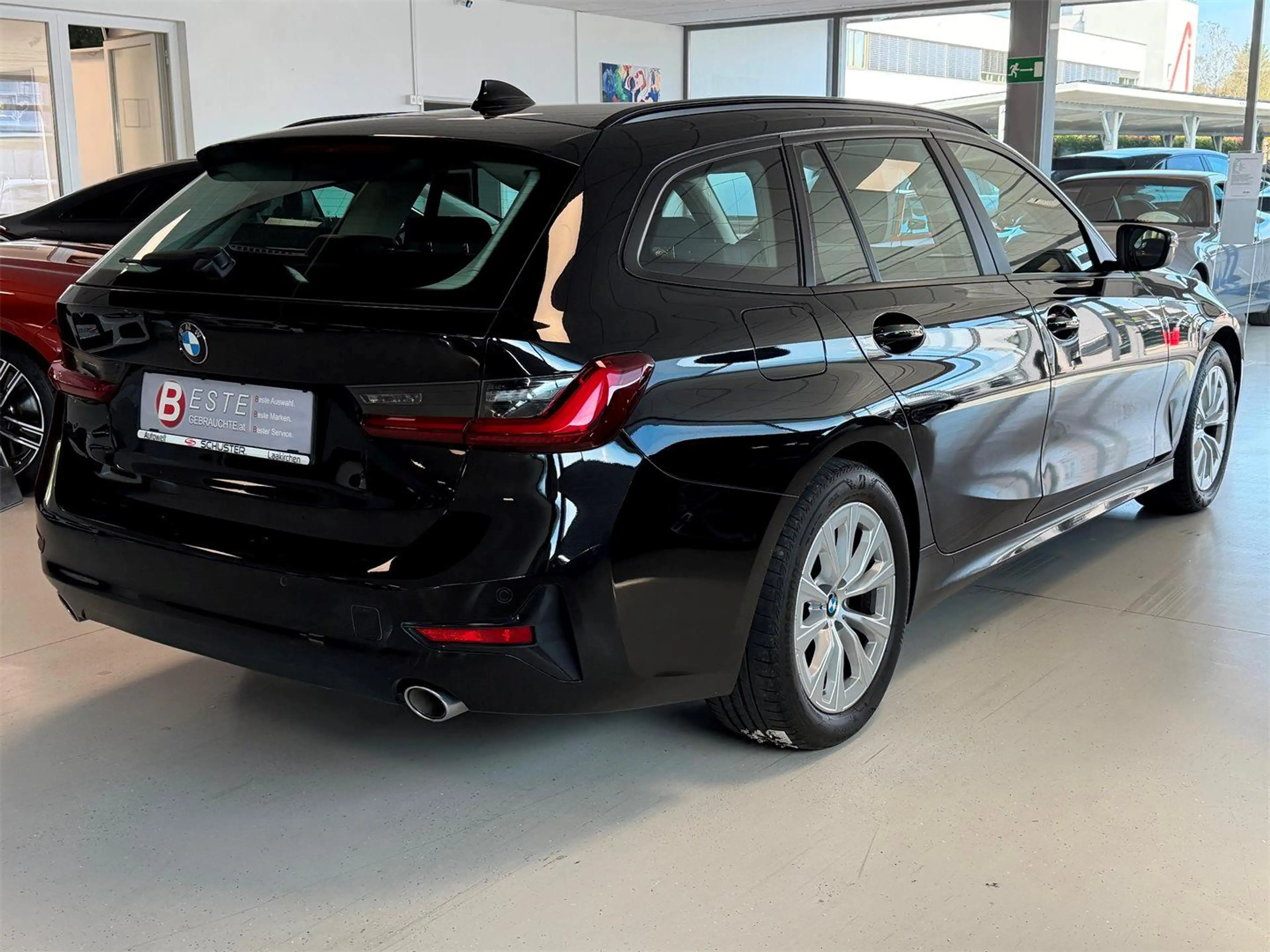 BMW 318 d 48 V Touring G21 — photo 6
