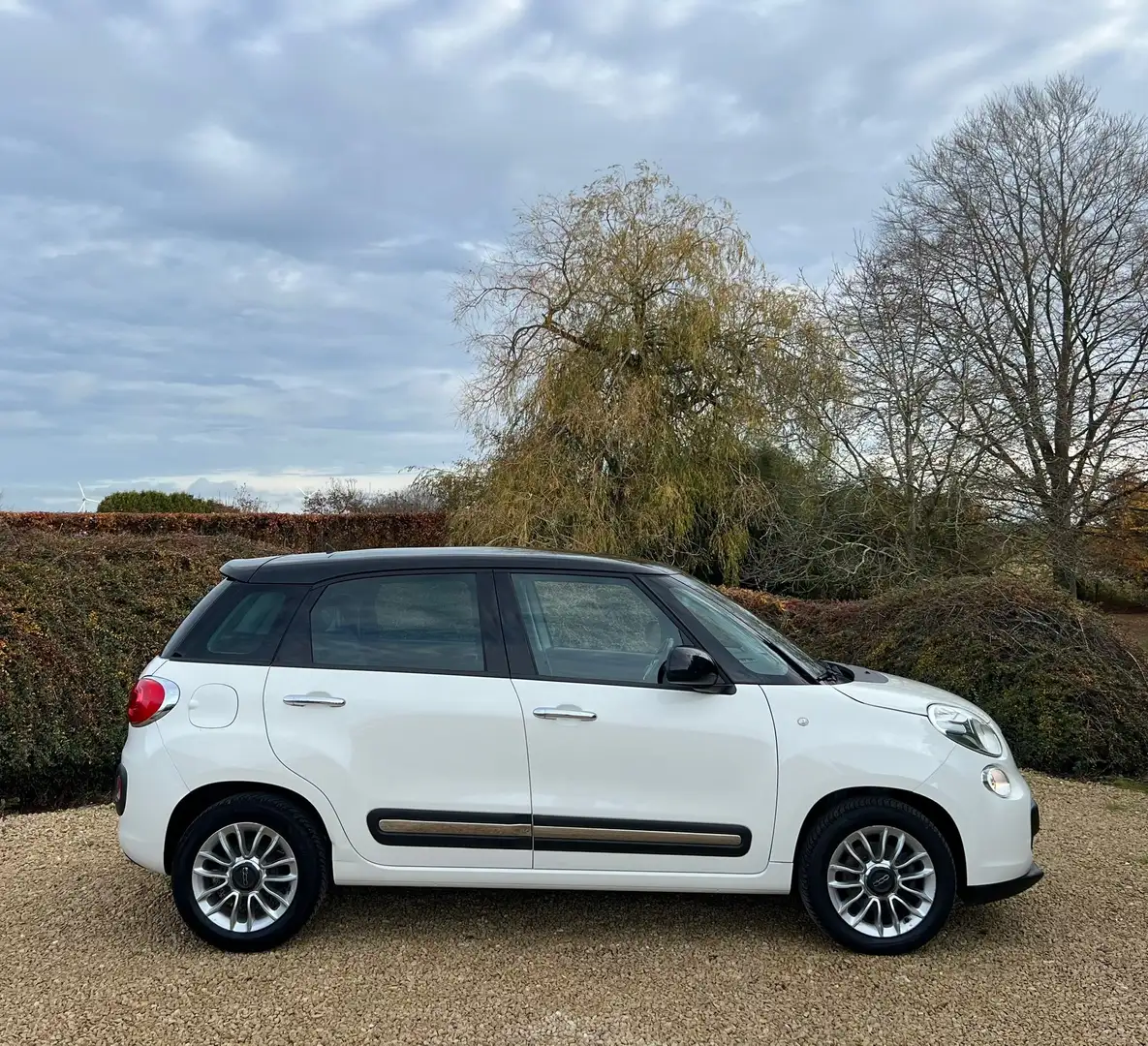 Fiat 500L 0.9 T TwinAir Lounge 105 CV PANORAMIQUE CLIM Blanc - 2