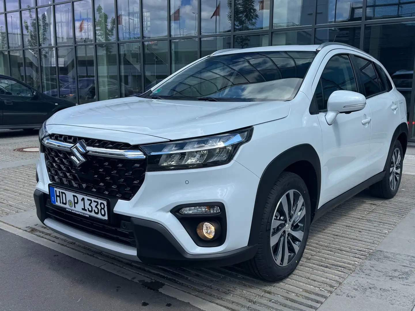 Suzuki S-Cross 1.4 Boosterjet*ALLGRIP*Comfort+*Kamera*LED*ACC* Weiß - 1