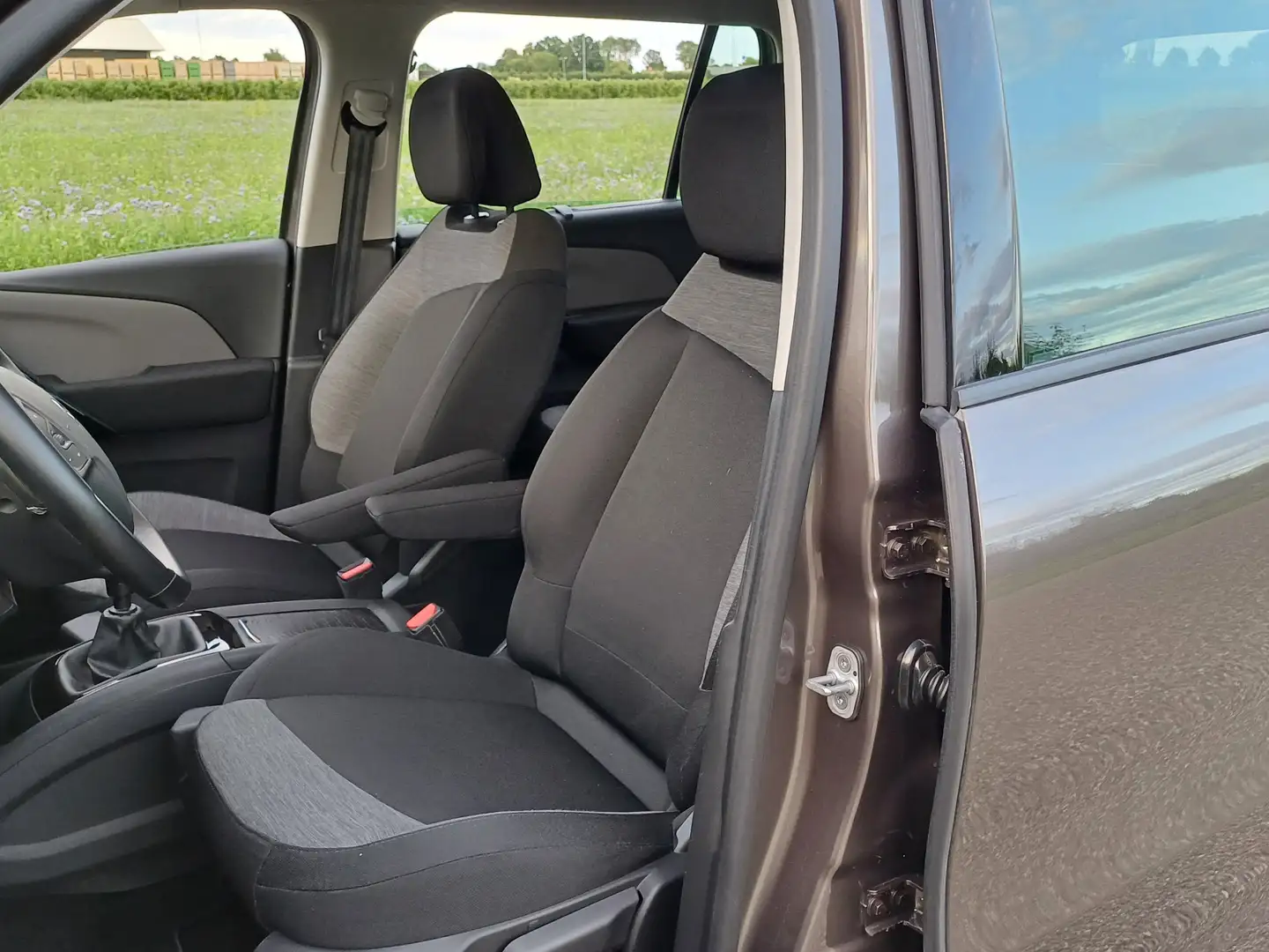 Citroen Grand C4 Picasso 1.2 PureTech Feel 7-Pers. /Navi/Clima/Trekh./Cruis Bruin - 2