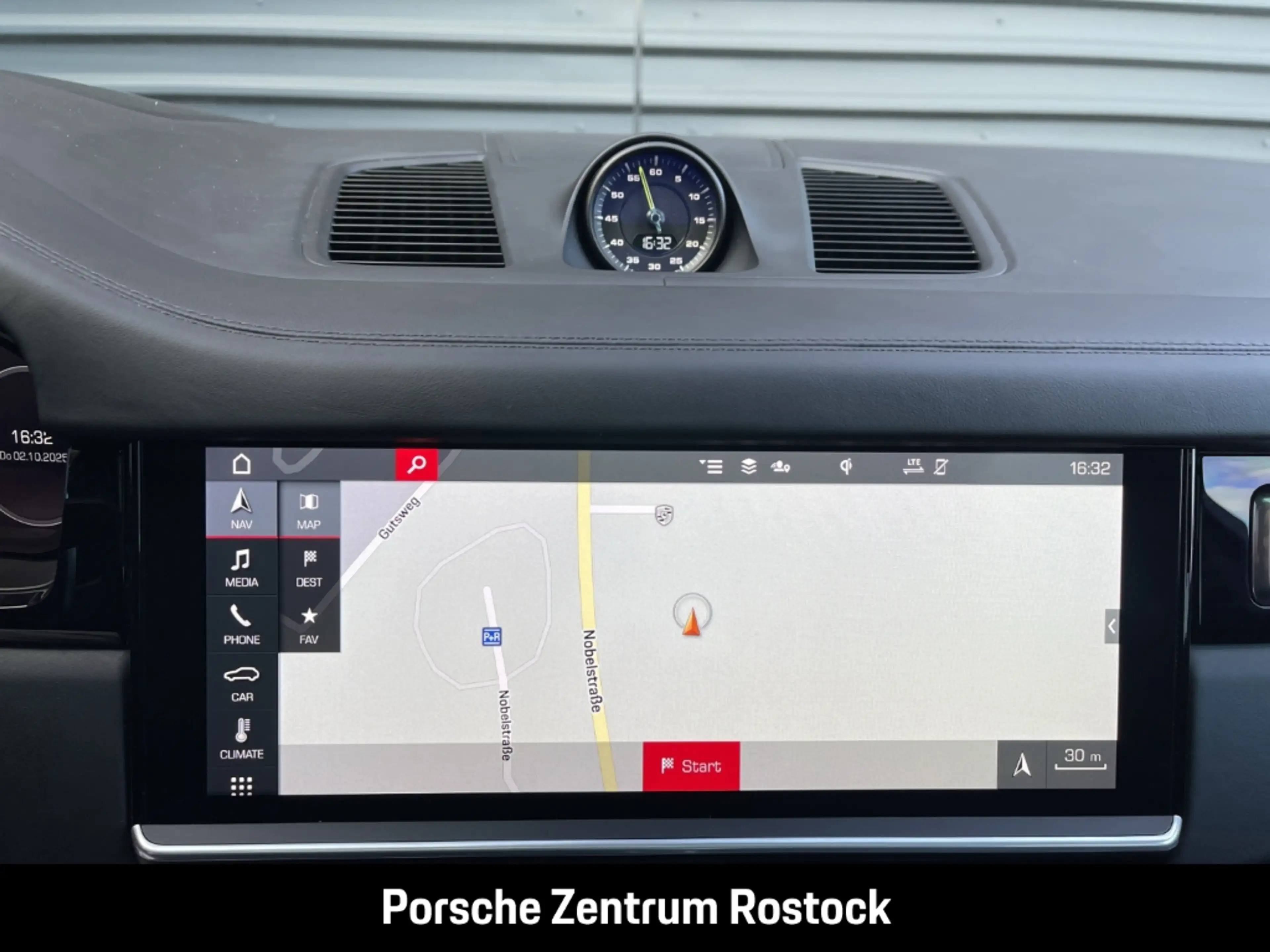 Porsche Cayenne Turbo S E-Hybrid — photo 10