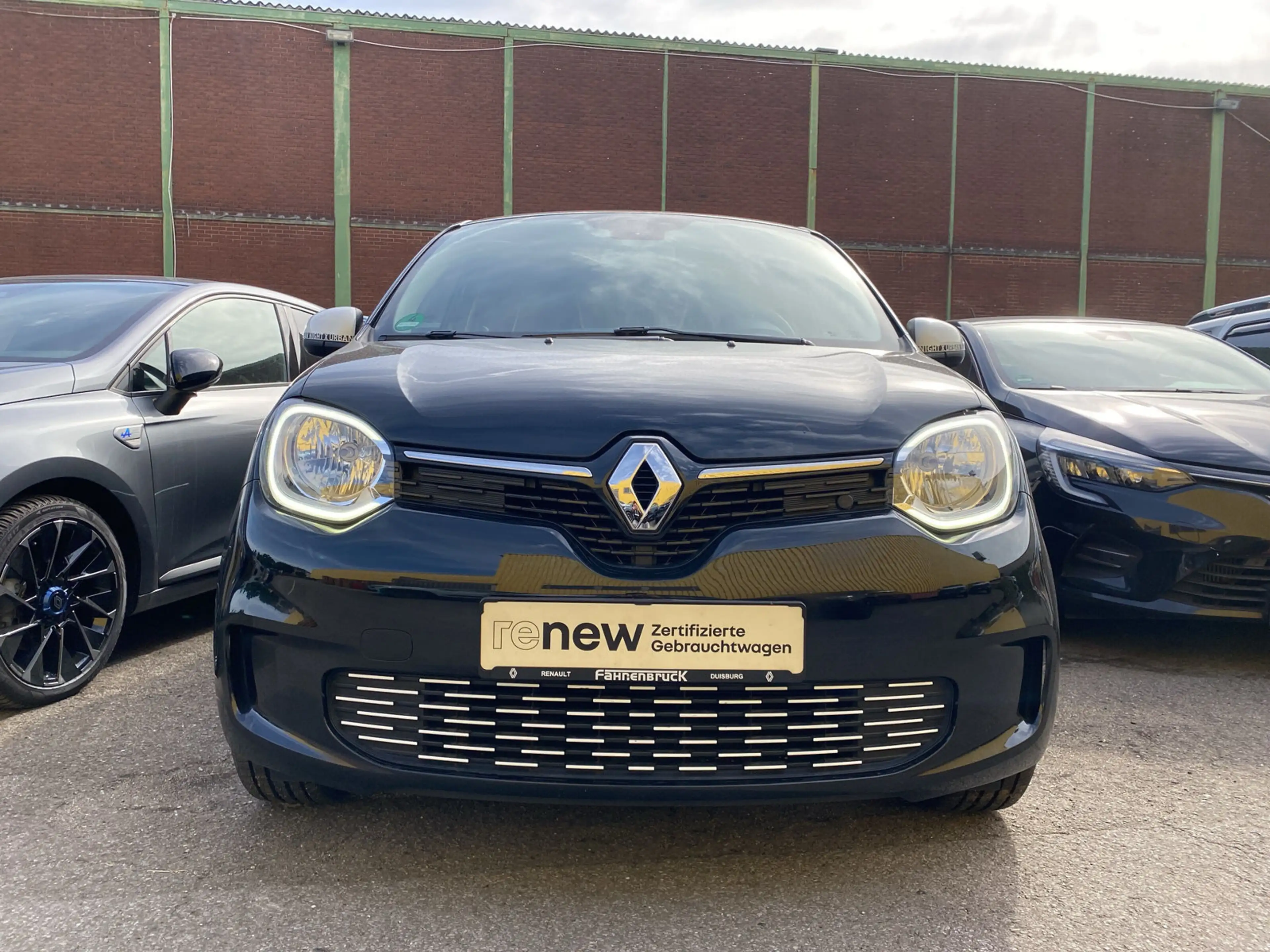 Renault Twingo Techno Electric Scheckheft PDC Navi — photo 2