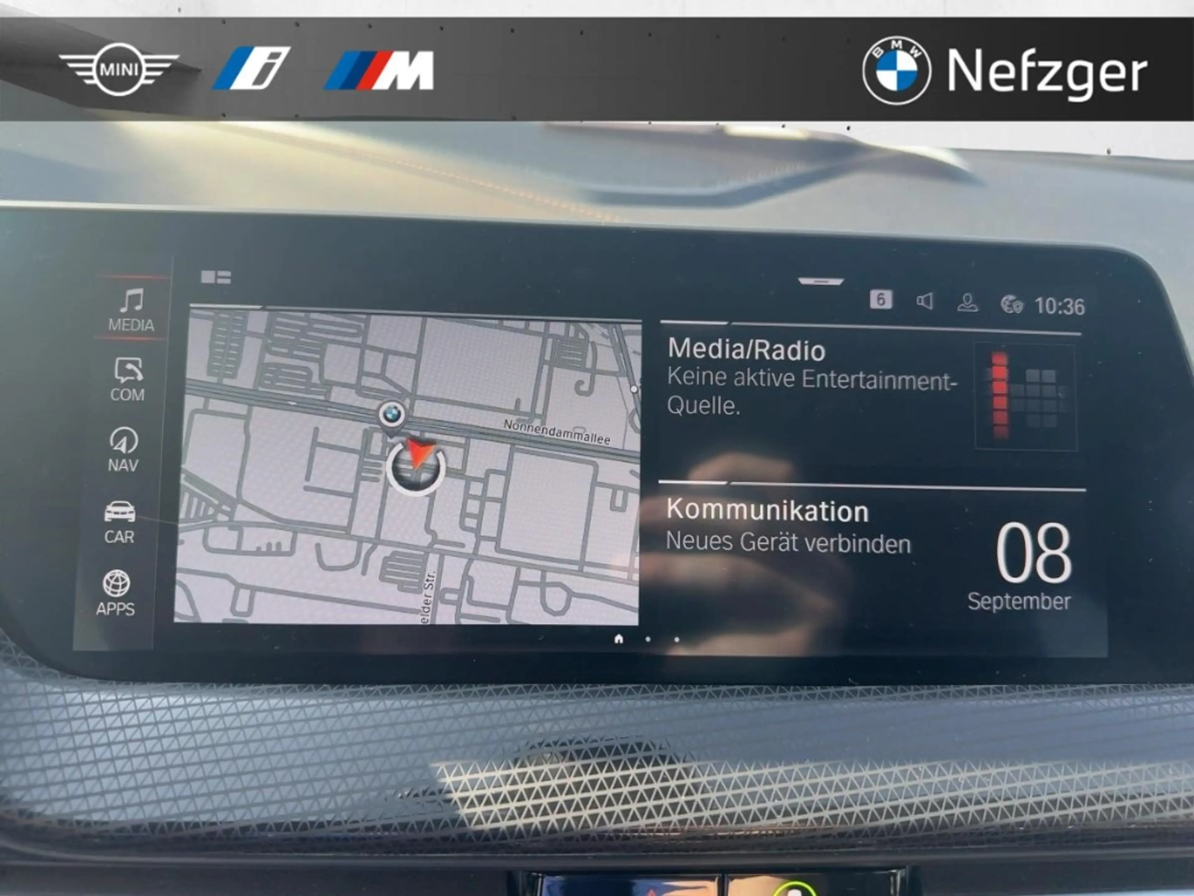 BMW 135 i xDrive M Paket LED HUD HiFi Komfortzugang — photo 12