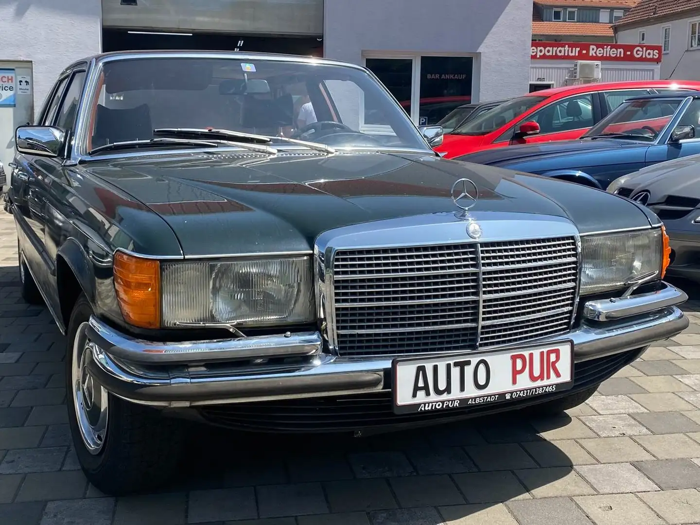 Mercedes-Benz 450 SE Zelená - 1
