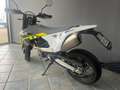 Husqvarna 701 Supermoto Blanc - thumbnail 1