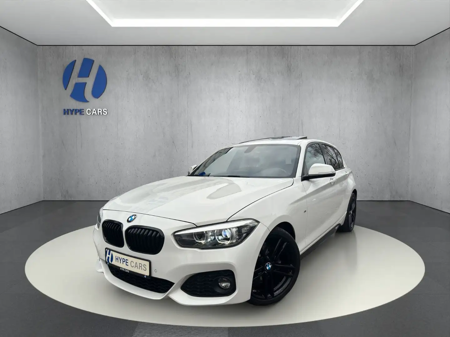 BMW 118 d M Sport Shadow LED GSD 18LM PDC Navi SHZ Weiß - 1