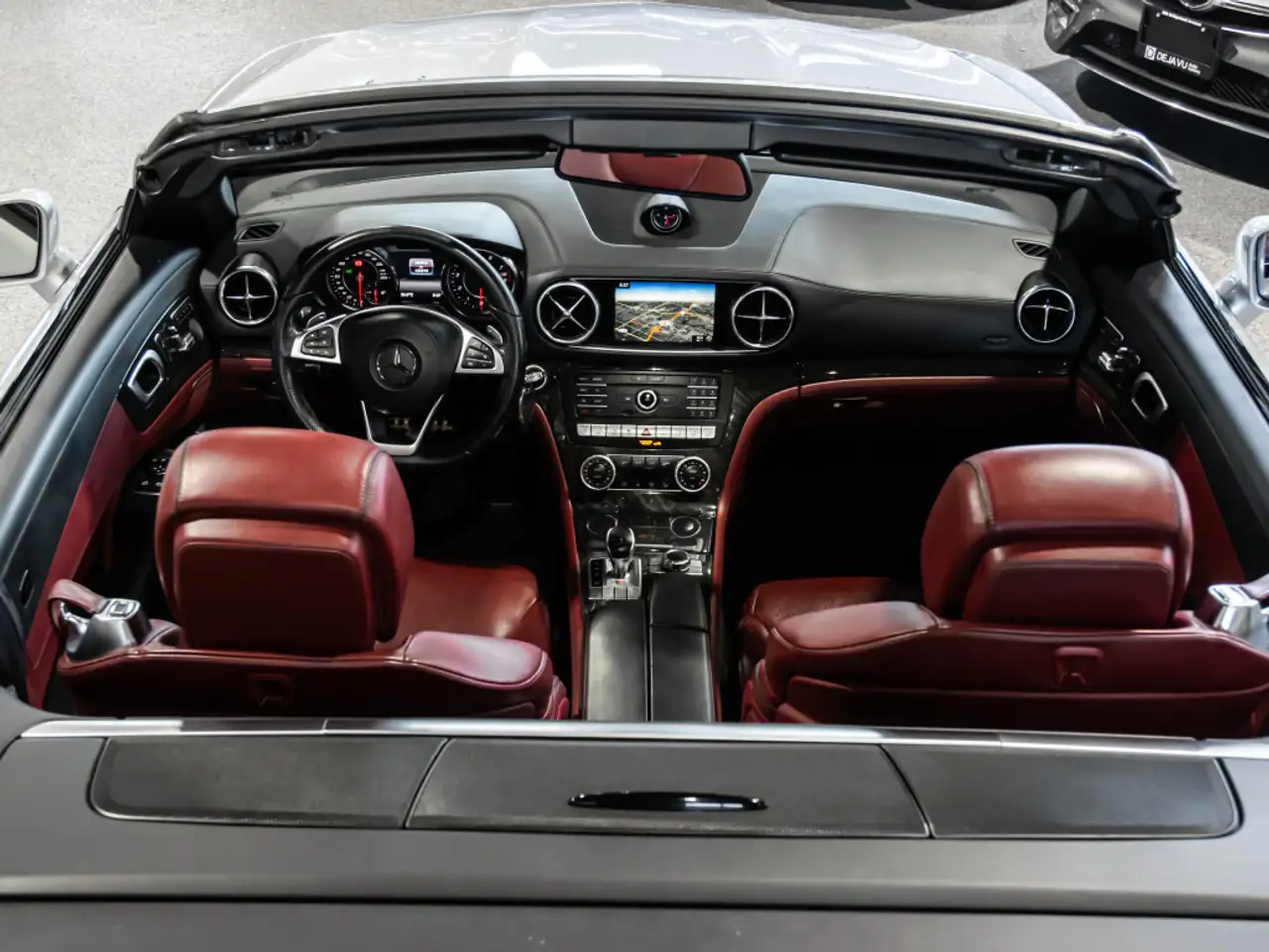 Mercedes-Benz SL снимка Mercedes-Benz SL