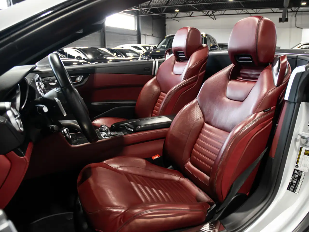 Mercedes-Benz SL снимка Mercedes-Benz SL