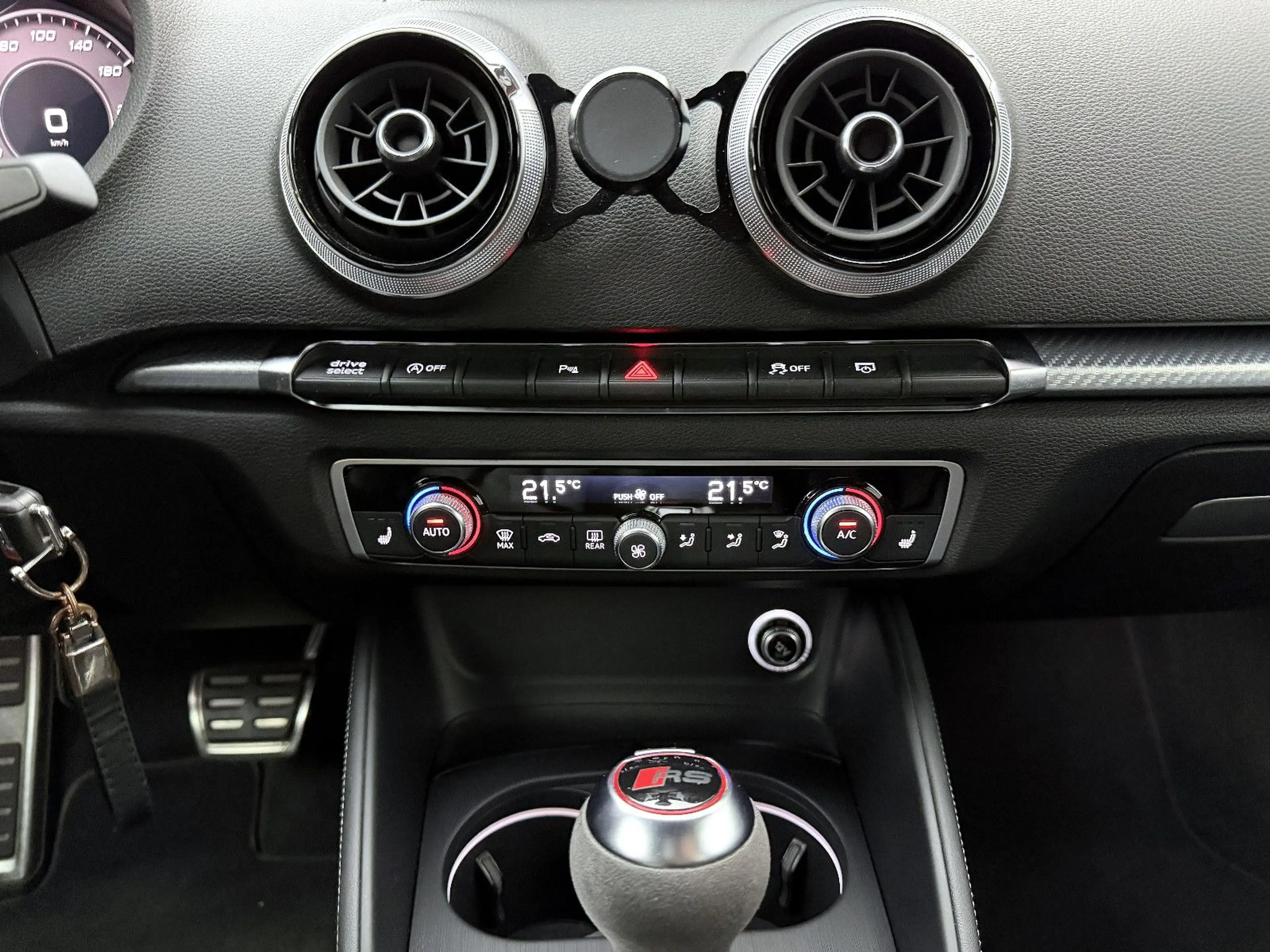 Audi RS3 Lim. 2.5 TFSI quattro* — photo 13