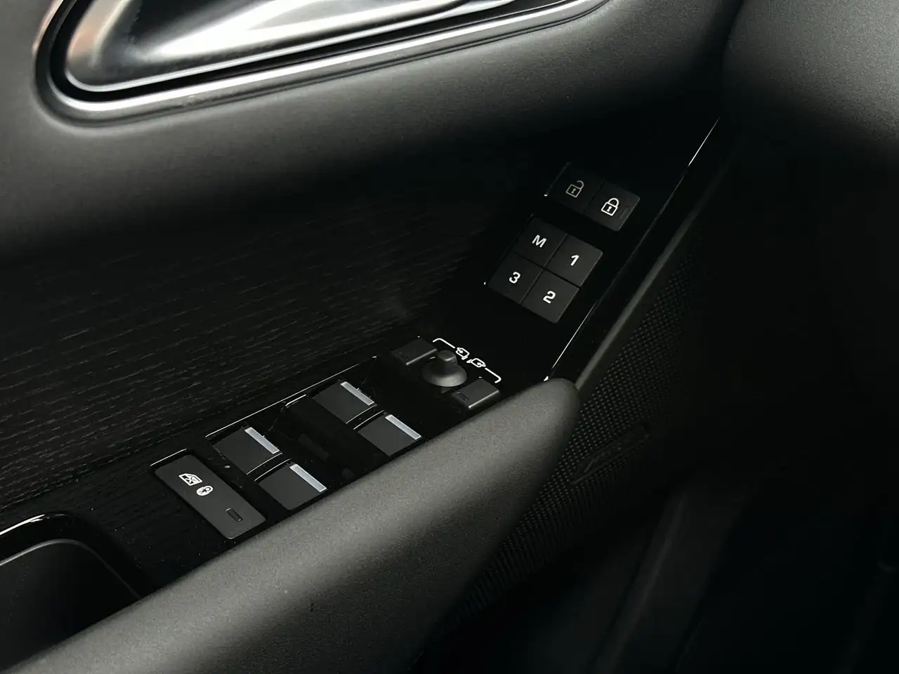 Land Rover Range Rover Velar снимка Land Rover Range Rover Velar