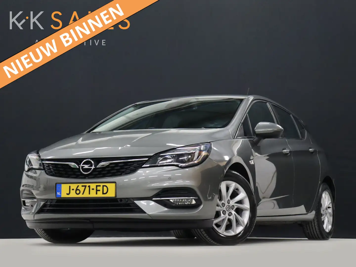Opel Astra 1.2 Sport [CAMERA, PARKEERSENSOR V+A, NAVIGATIE, C Gris - 1