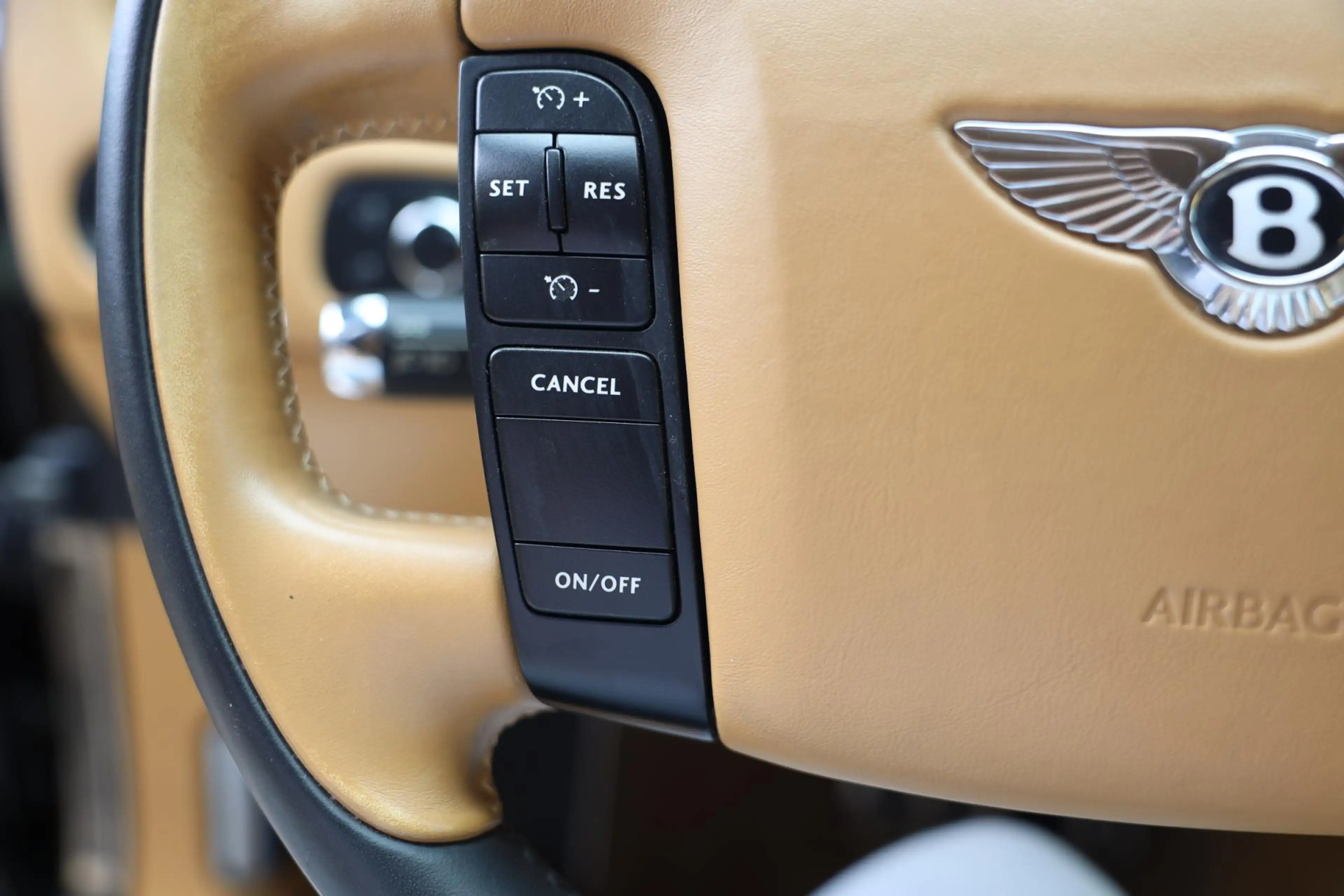Bentley Continental GT 6.0 W12 / NL Auto / NAP / Leder / Navi / TOPSTAAT — photo 9