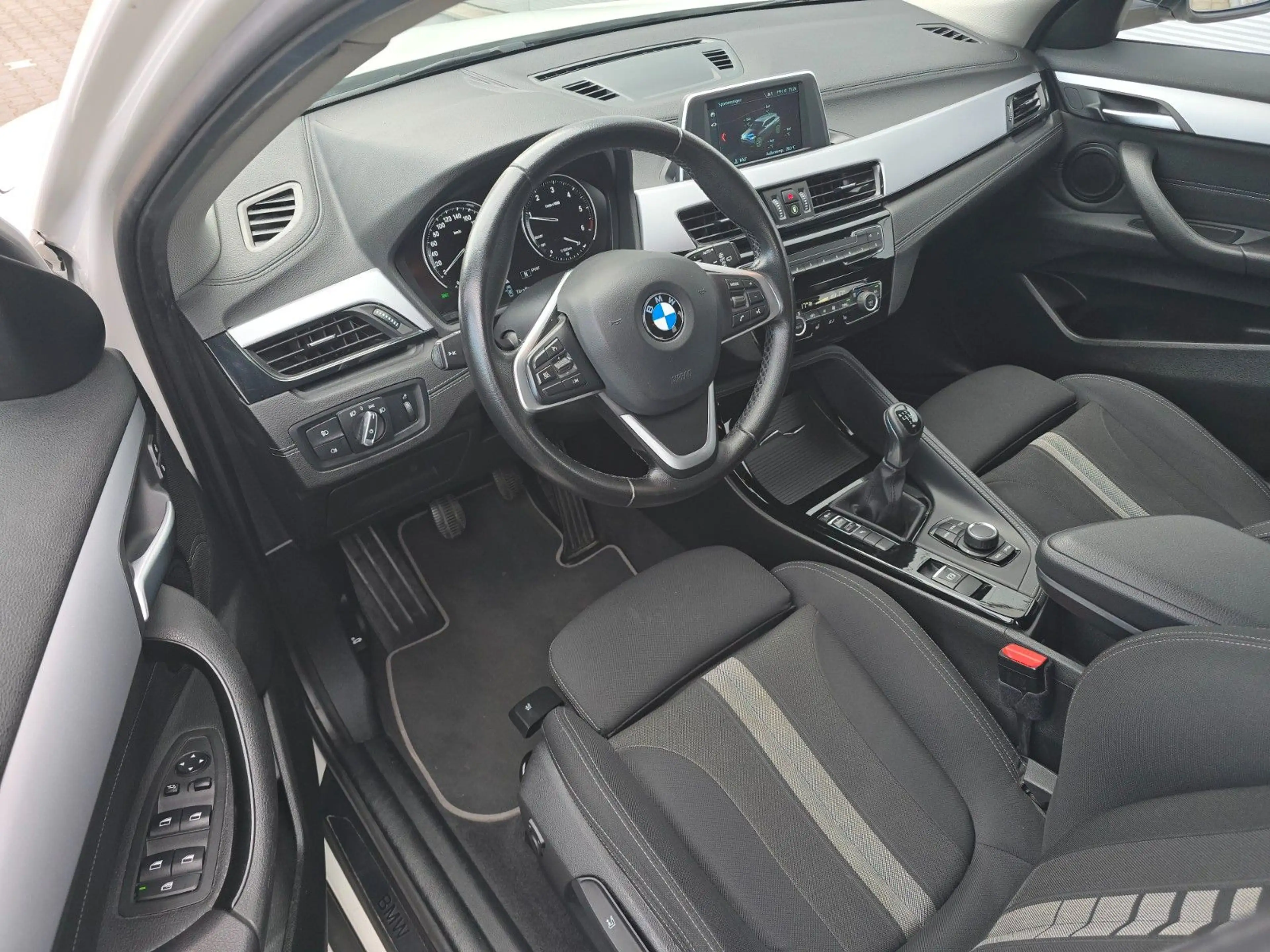 BMW X2 18d sDrive (1.Hand/Kamera/Led) — photo 14