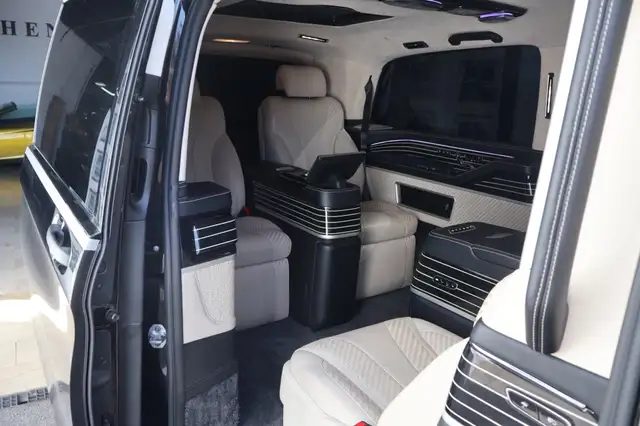 Mercedes-Benz Vito view 11