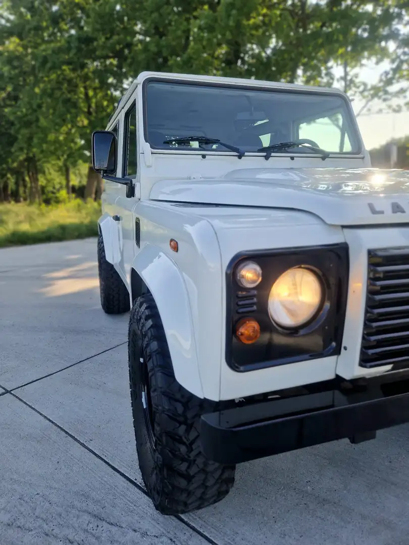 Land Rover Defender 2.4 Turbo - D E Білий - 1