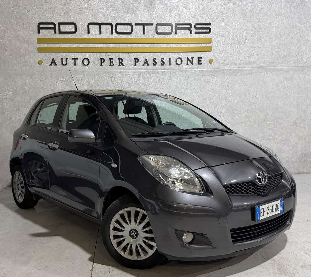 Toyota Yaris Benzina Automatica