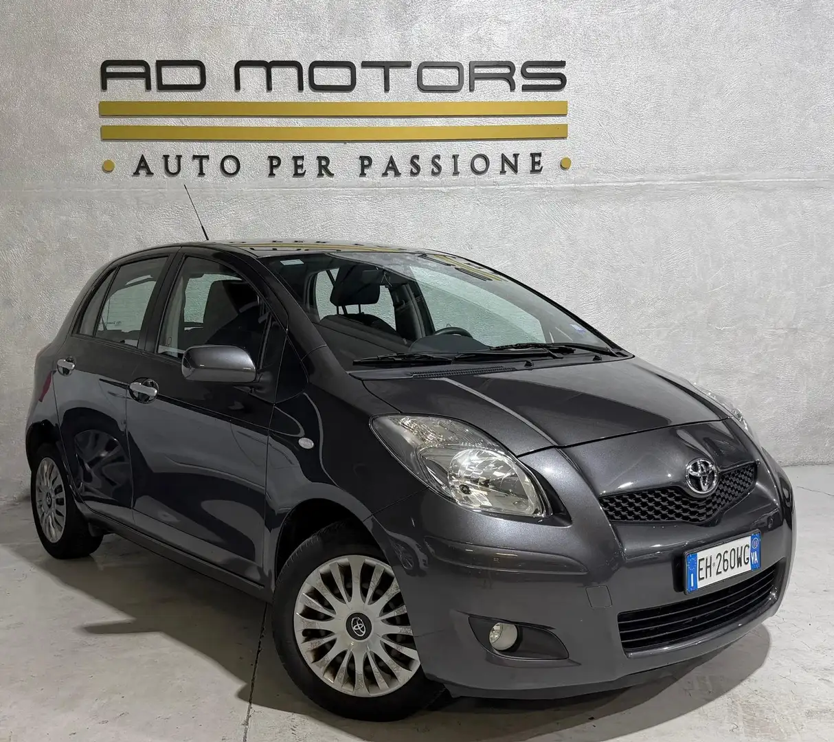 Toyota Yaris Benzina Automatica - 1