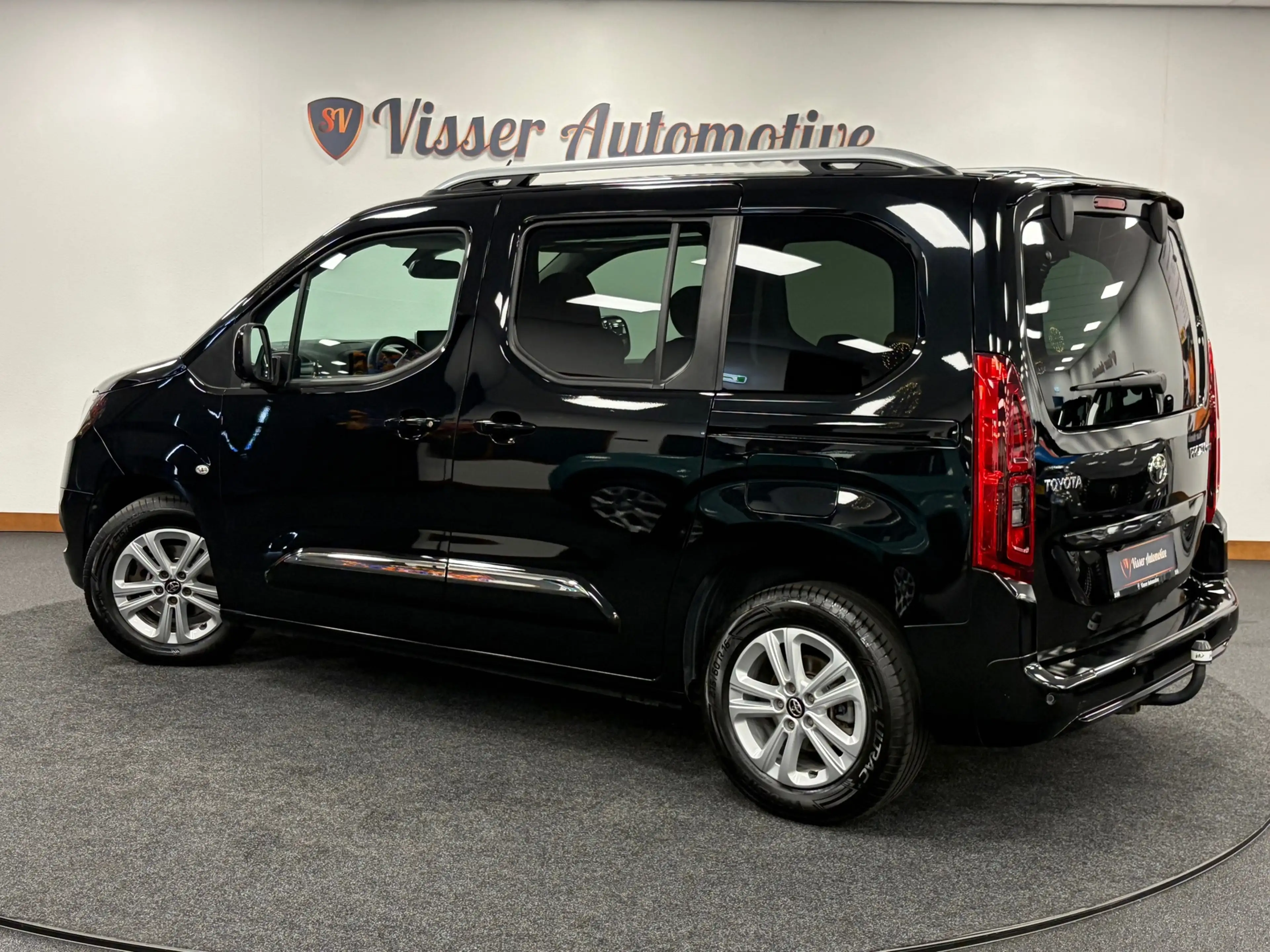 Toyota Proace City VERSO 1.2 Turbo L1*5Pers*Design*Panoramadak*PDC*Ca — photo 4