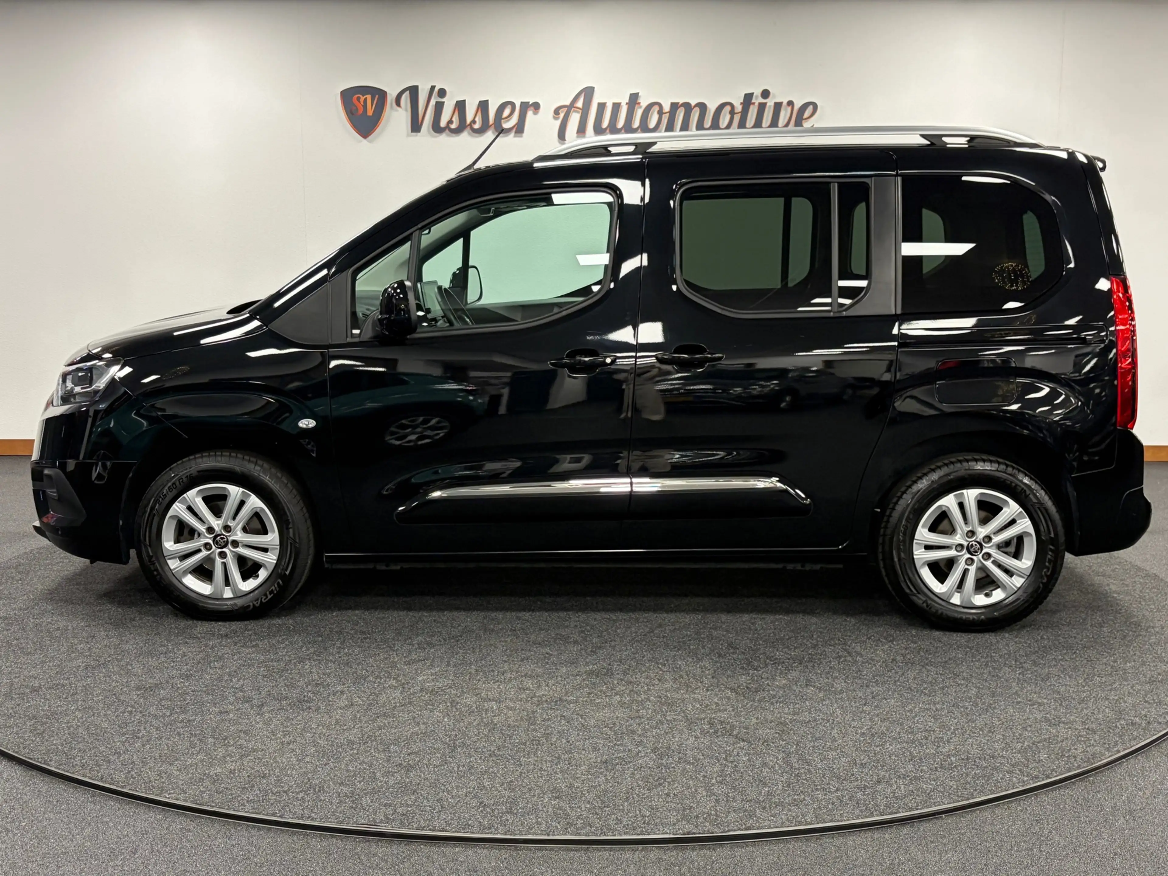 Toyota Proace City VERSO 1.2 Turbo L1*5Pers*Design*Panoramadak*PDC*Ca — photo 5