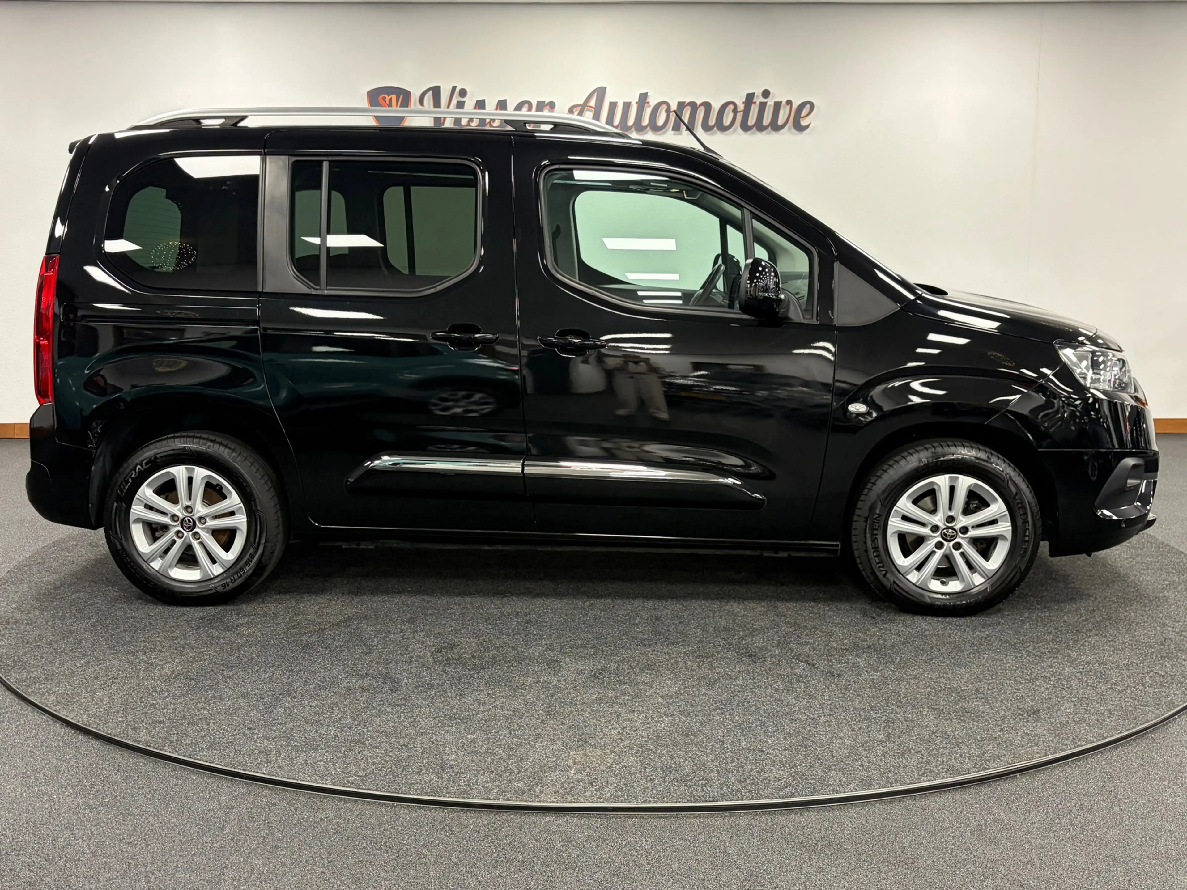 Toyota Proace City VERSO 1.2 Turbo L1*5Pers*Design*Panoramadak*PDC*Ca — photo 2