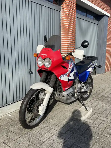 Honda XRV 750 - foto 2