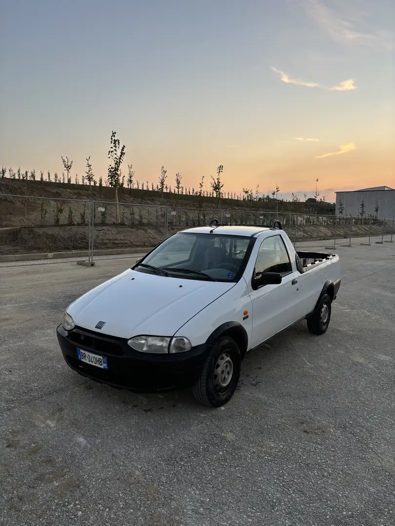 Fiat Strada - 1